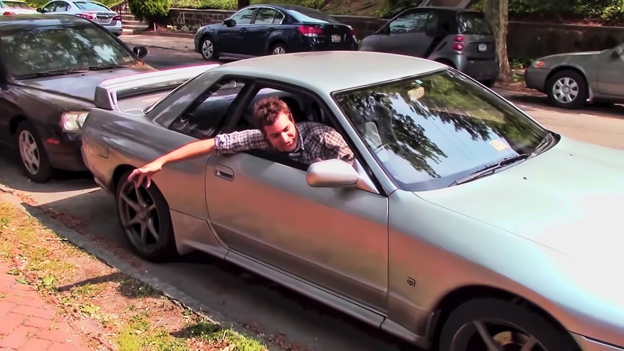 coche con volante a la derecha