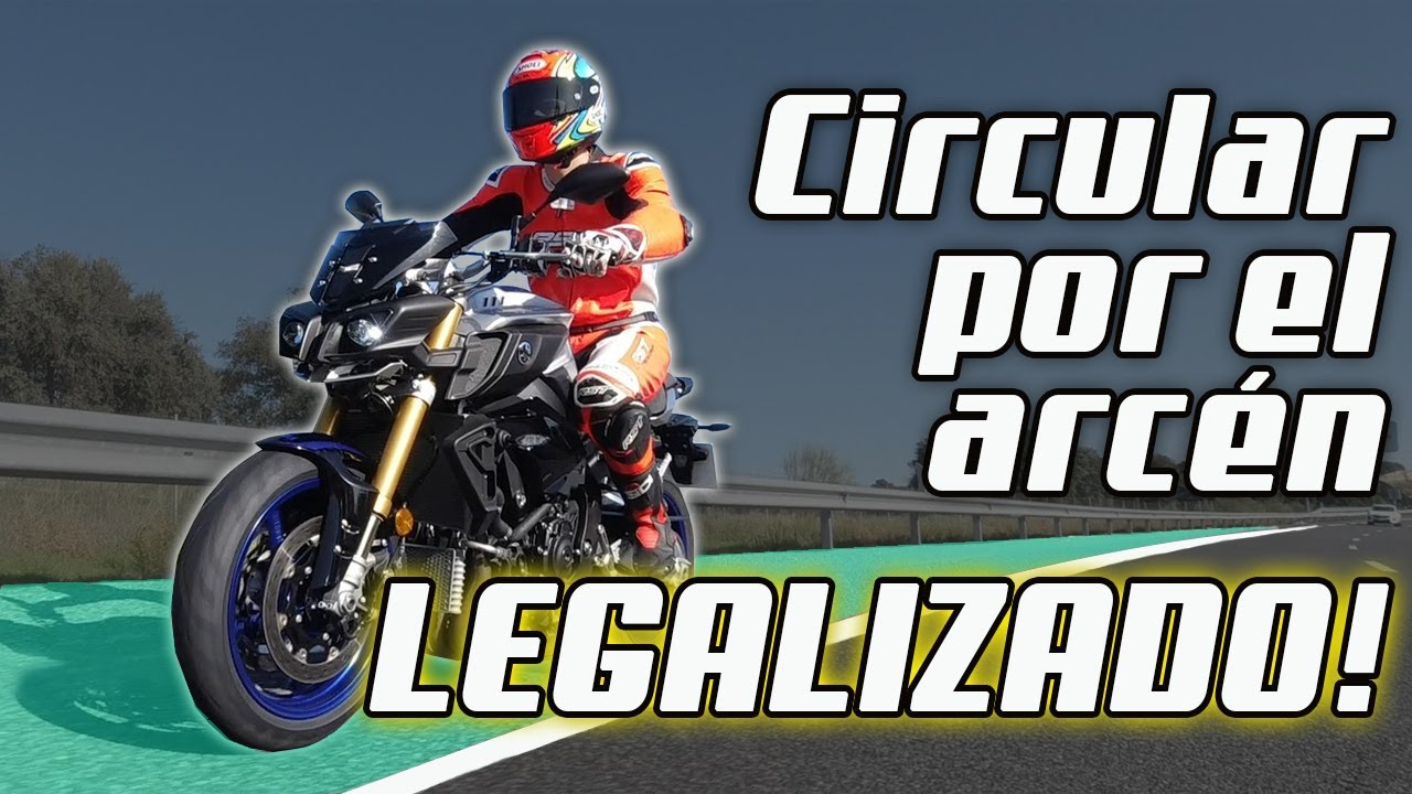como norma general una motocicleta puede circular por el arcen