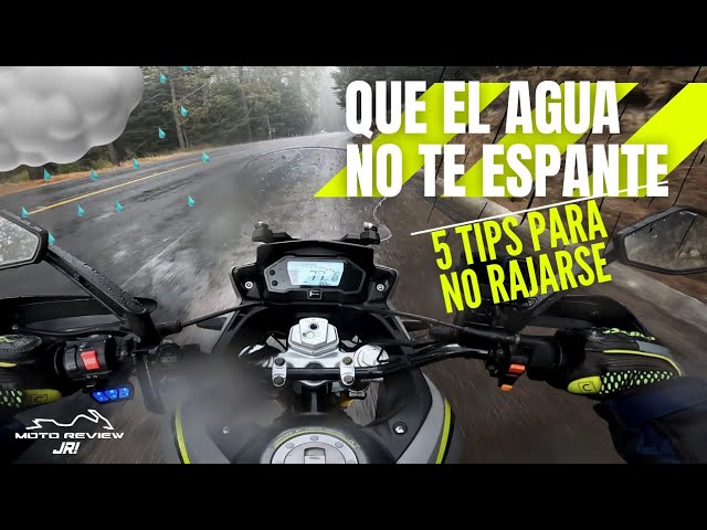 con lluvia intensa una motocicleta puede sufrir aquaplaning
