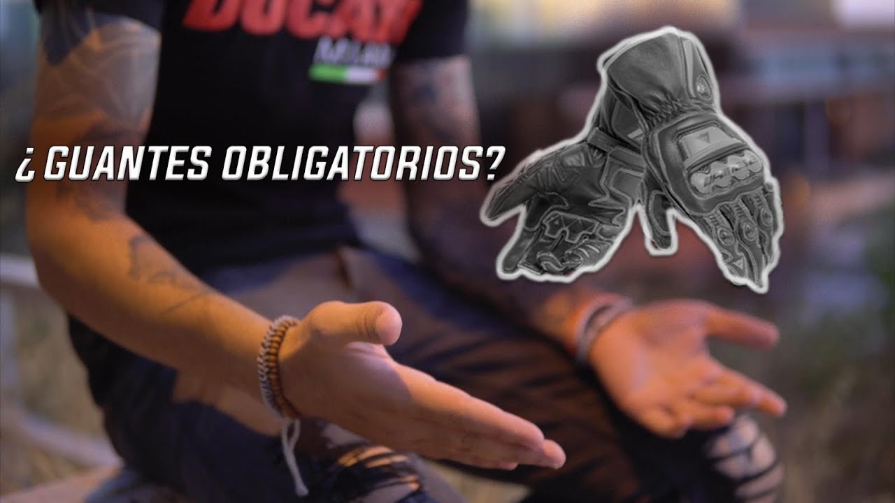 es obligatorio llevar guantes en la moto