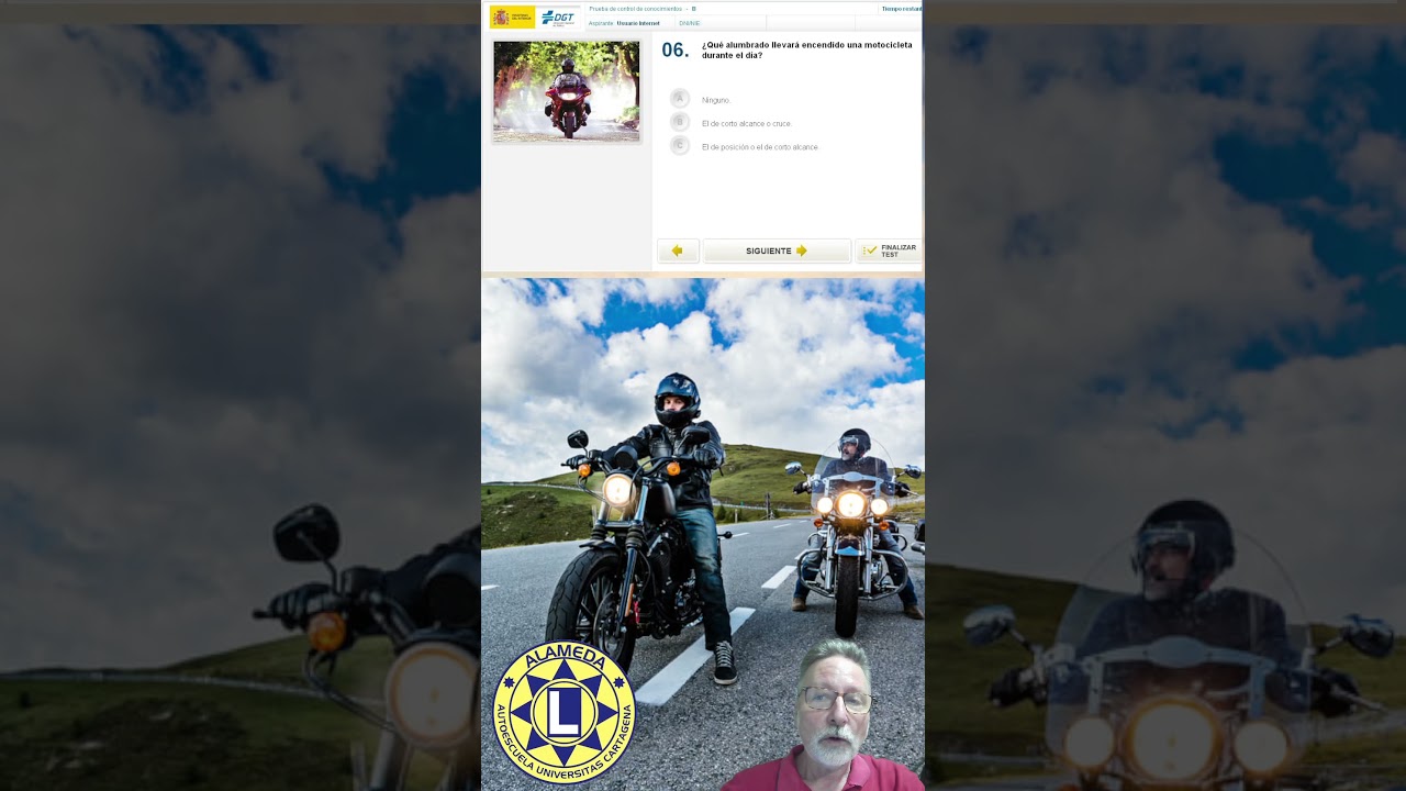 qué alumbrado llevará encendido una motocicleta durante el día