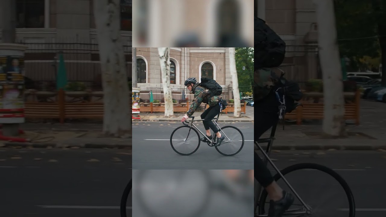 un ciclista puede adelantar por la derecha a un turismo