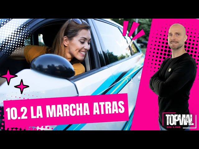 circulando marcha atrás está permitido invadir un cruce de vías