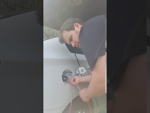 como sacar el gasoil de un coche