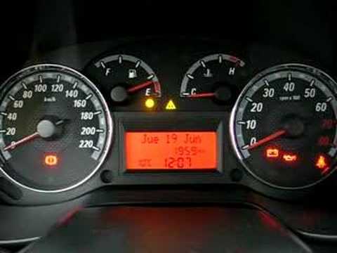 luz amarilla en tablero fiat punto