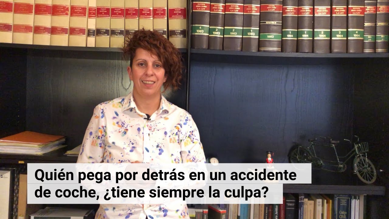 me han dado un golpe en el coche por detrás