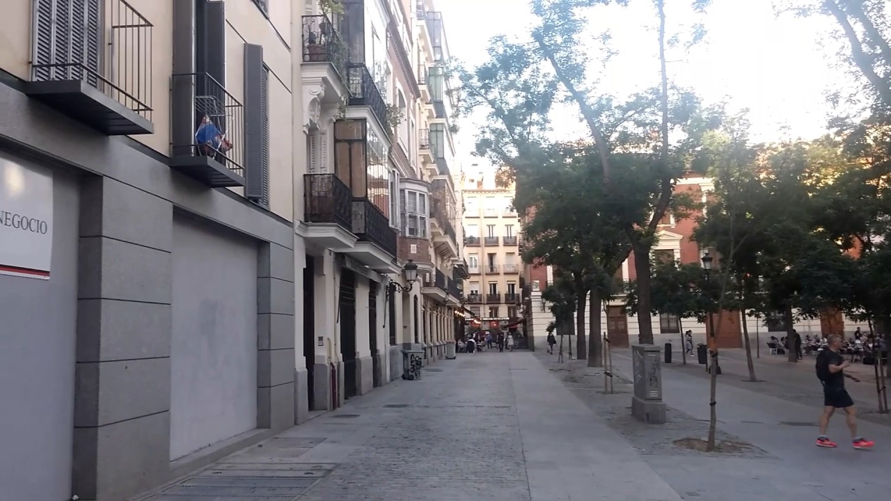 plaza conde de barajas como llegar