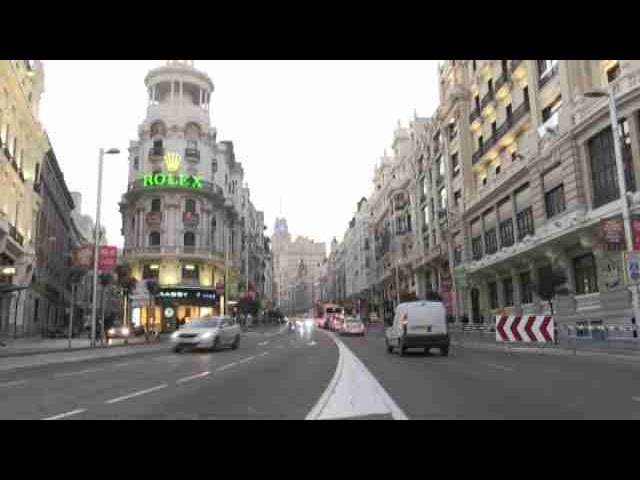 se puede circular por gran vía en coche